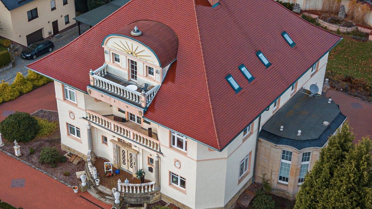 Wilthen Apartment | Villa Hünlich - Apartment with a balcony and a wonderful view of Upper Lusatia