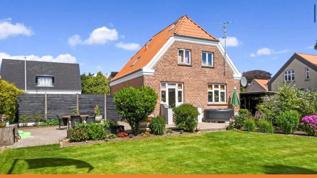 Herning Villa | Villa i Herning, 200 meter fra gågaden
