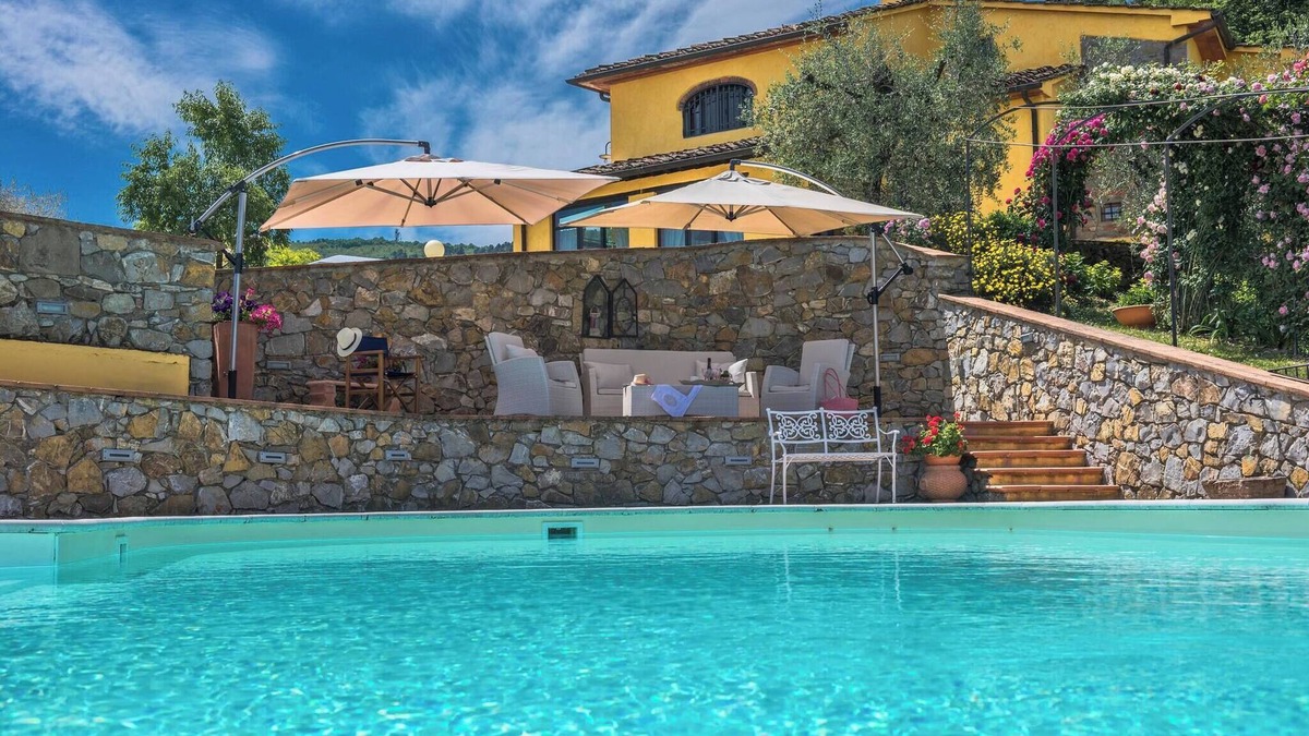 Casalguidi House | Villa il Gallo promoted By WeekHomes.com