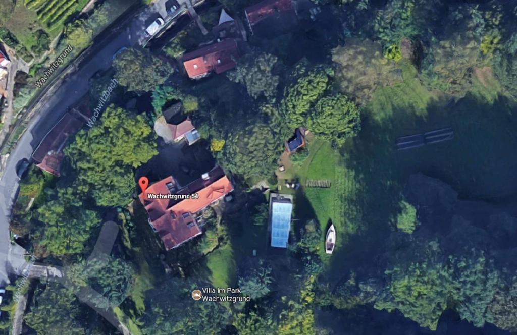 Wachwitz Apartment | Villa im Park Wachwitzgrund - Große Ferienwohnung in EG der Villa