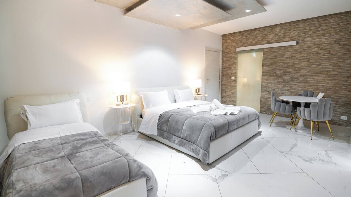 San Martino Buon Albergo Villa | Villa Immersa nel Verde con Piscina, Tennis e Vista sul Nostro Fiume