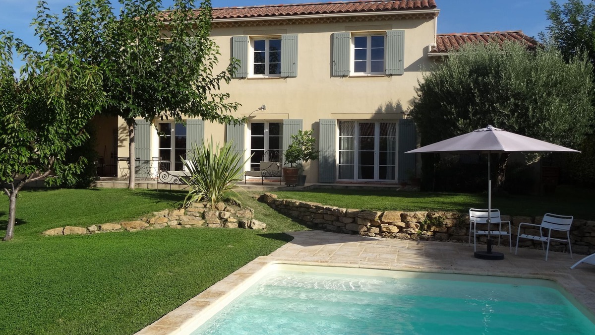 Cairanne Villa | villa in a quiet Cairanne, charming village on the wine trail