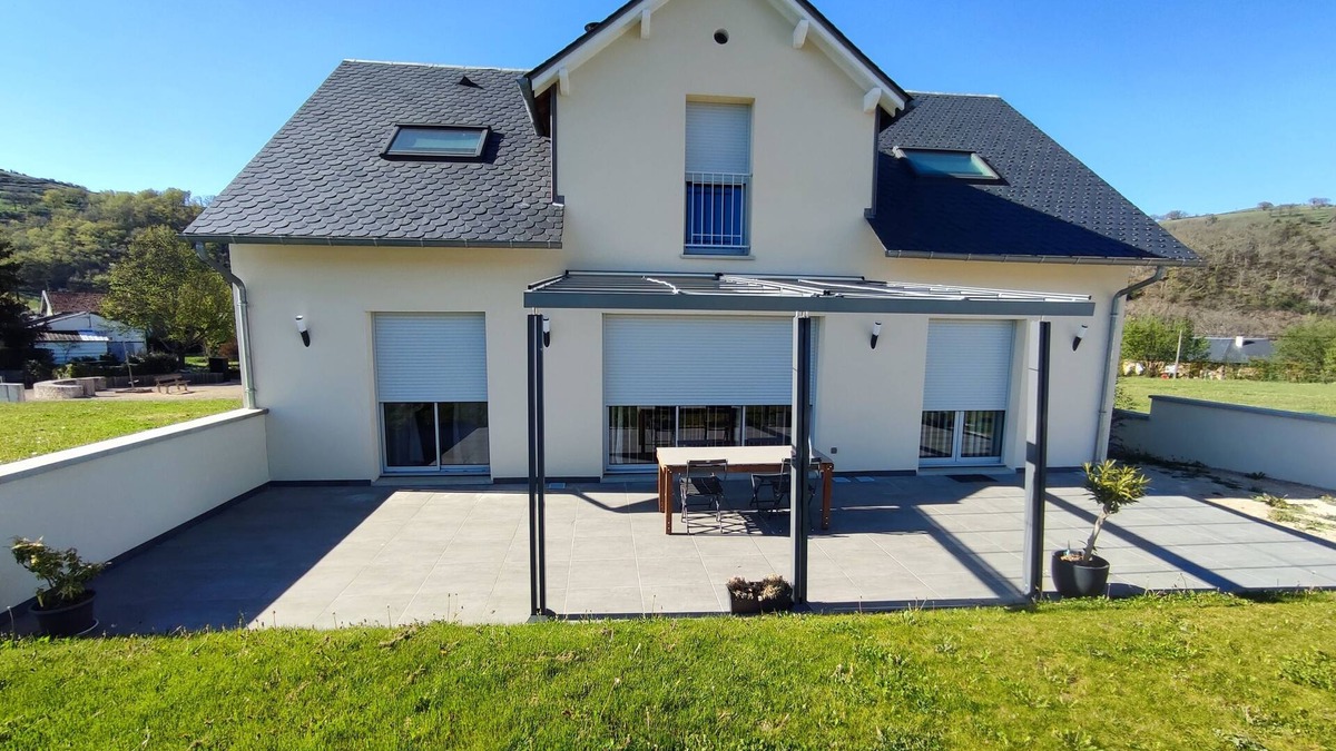 Sebrazac House | Villa in a village near the banks of the Lot