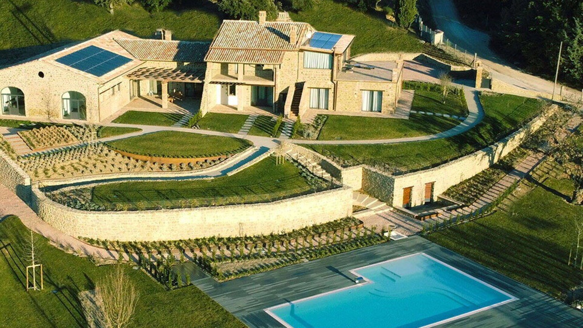 Deruta Villa | Villa in Canalicchio with 10 bedrooms sleeps 24