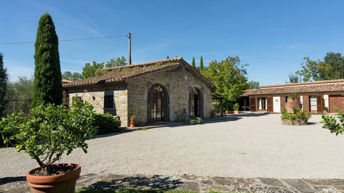 Cortona House | Villa in Cortona near Beach & Golf Courses