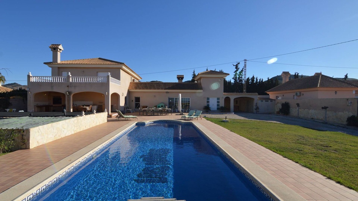 El Algar Villa | Villa in El Agar with Private Pool and Beaches