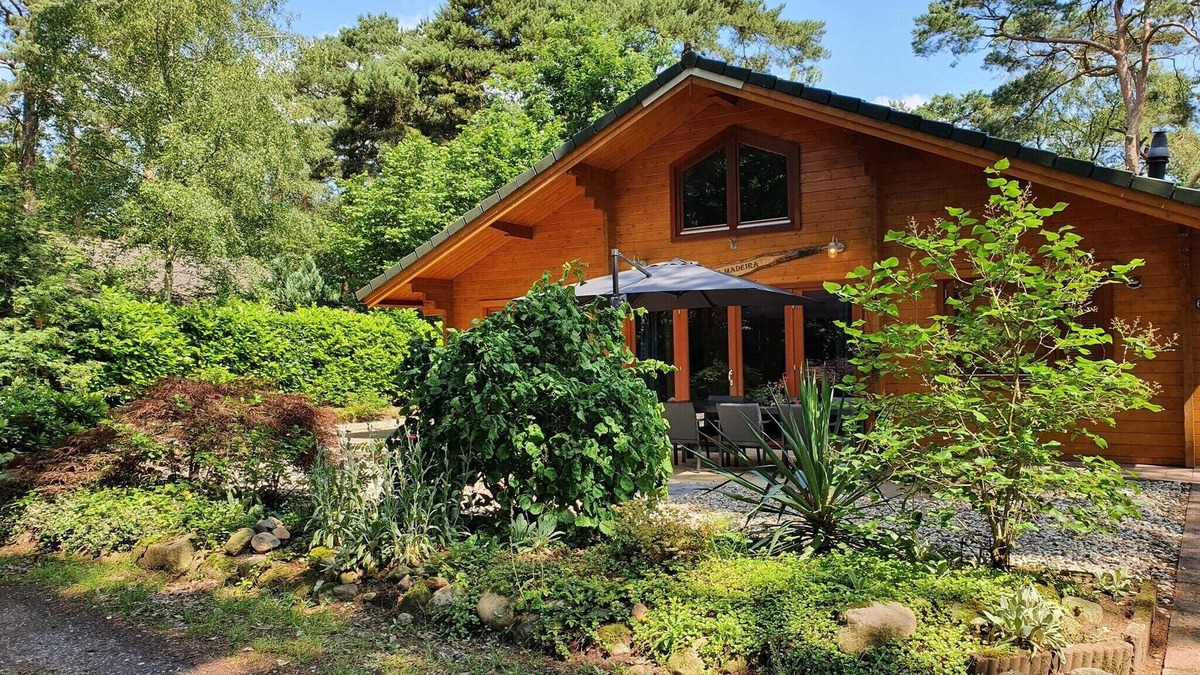 Markelo House | Villa in Forest with Private Sauna