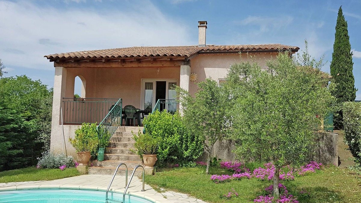 Saint-Laurent-de-Carnols Villa | Villa in Saint-Laurent with Private Pool