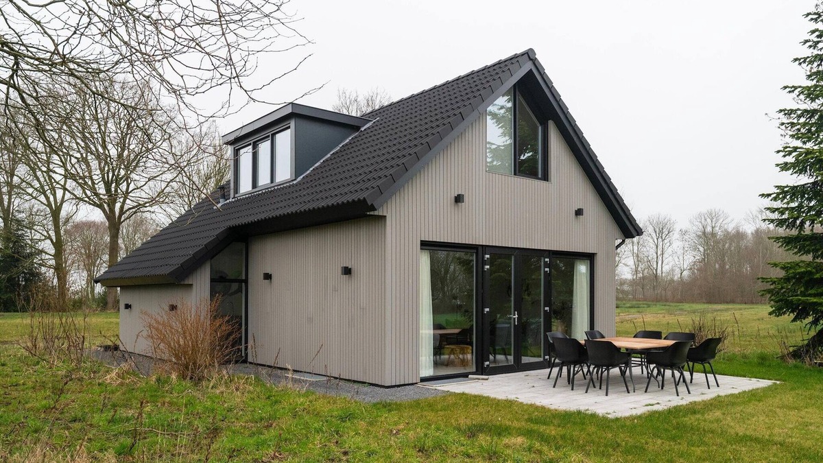 Sondel House | Villa in Friesland near Slotermeer Lake