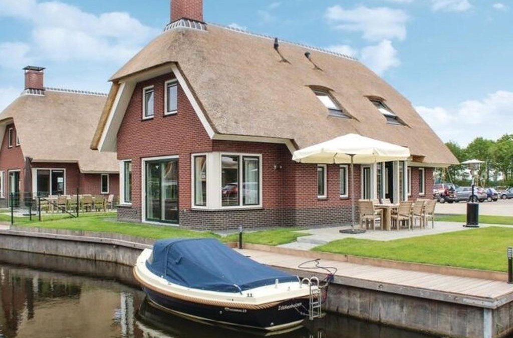 Idskenhuizen House | Villa in Friesland with Sauna & Bubble Bath