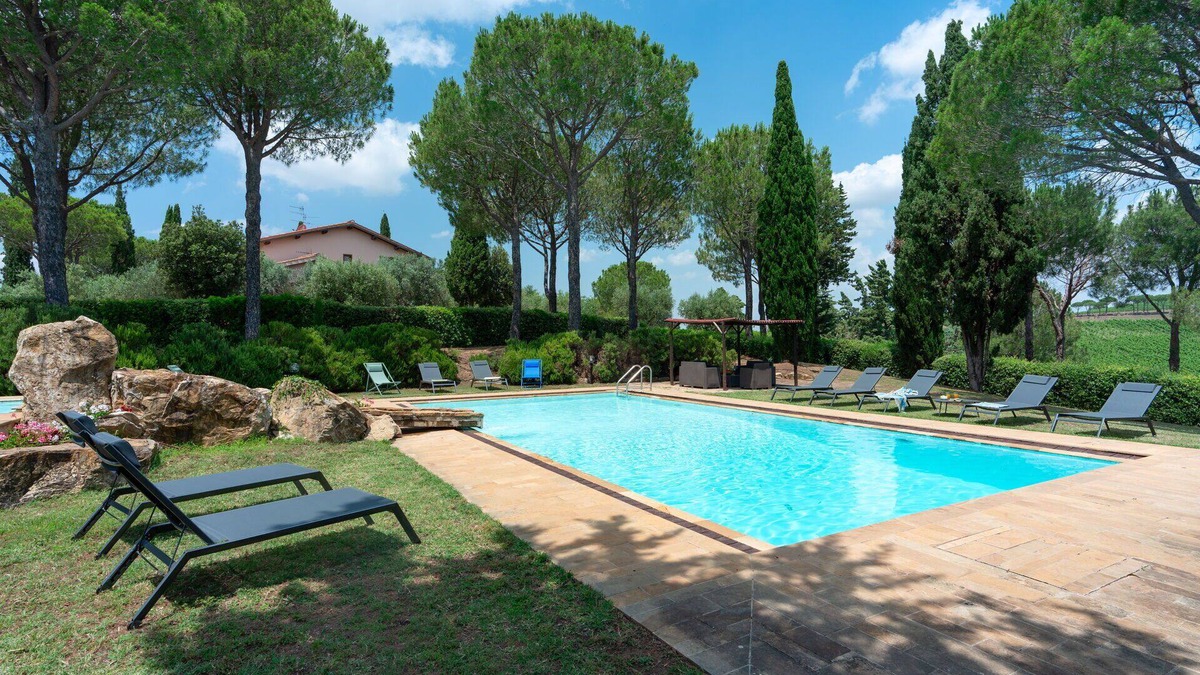 Grosseto Villa | Villa in Grosseto with 6 bedrooms sleeps 12