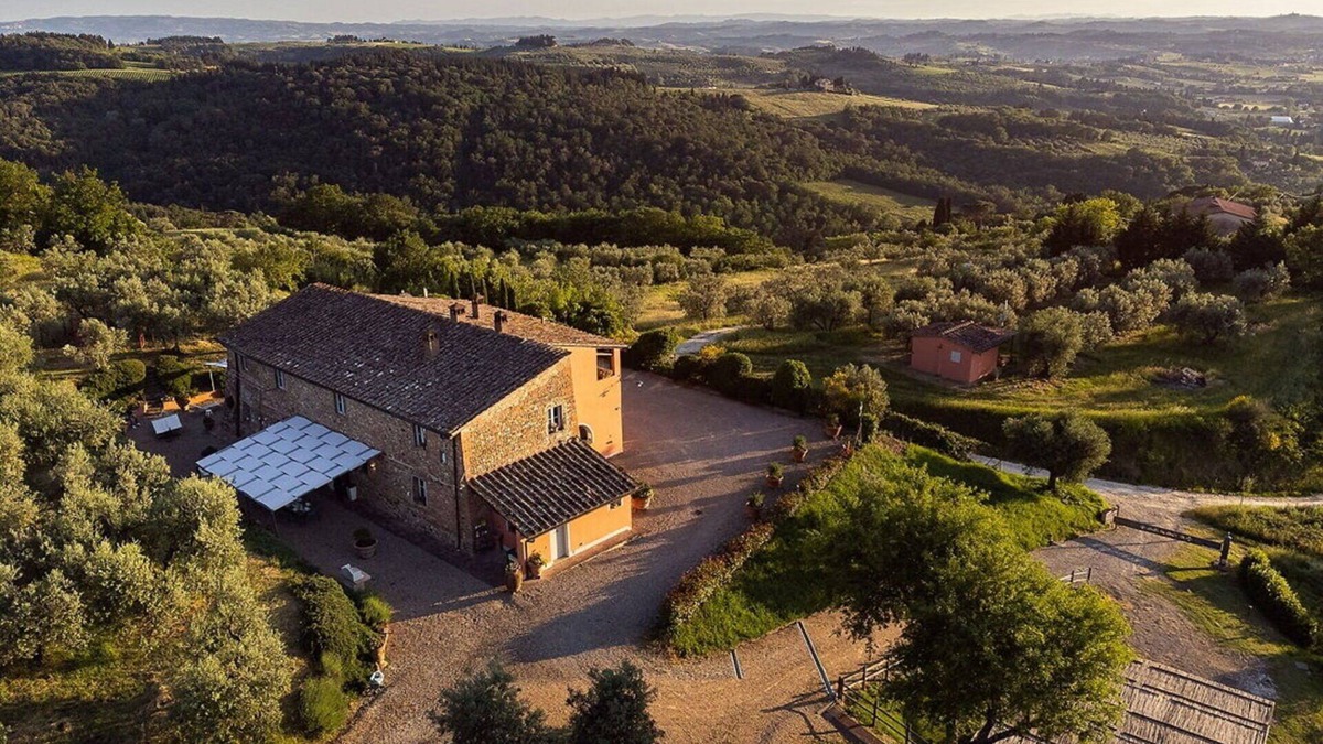Montelupo Fiorentino Villa | Villa in Montelupo Fiorentino with 6 bedrooms sleeps 11