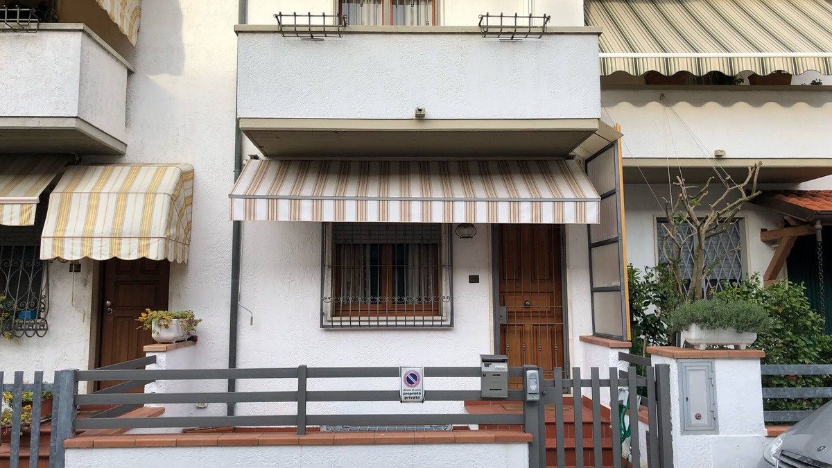 Torre del Lago Puccini House | Villa in Torre del Lago/Viareggio a stone's throw from the lake theater near the Sea