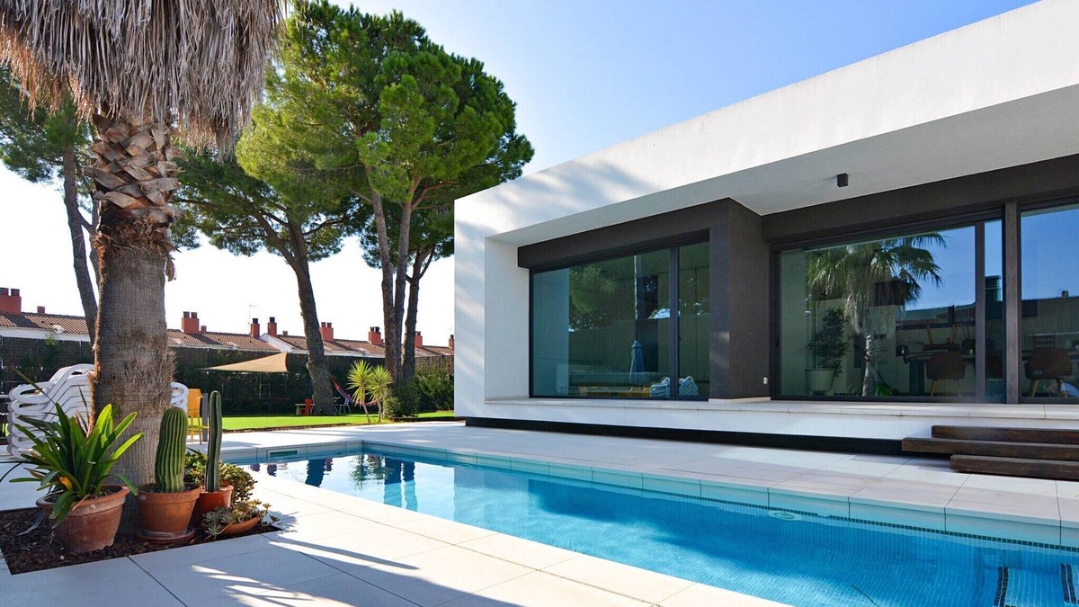 L'Escala Villa | Villa in L’Escala near Riells Beach