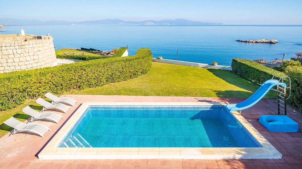 L'Escala Villa | Villa in L'Escala near Platja Rec del Molí