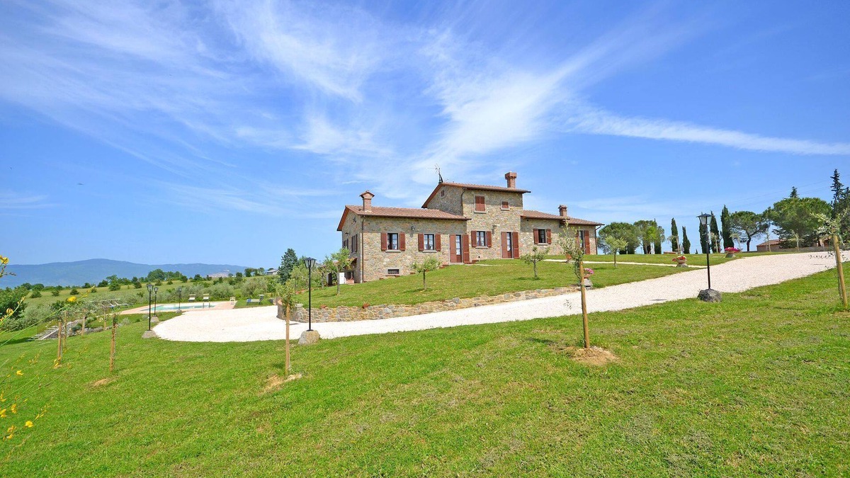 Cortona Villa | Villa in La Villa-farneta with 7 bedrooms sleeps 13