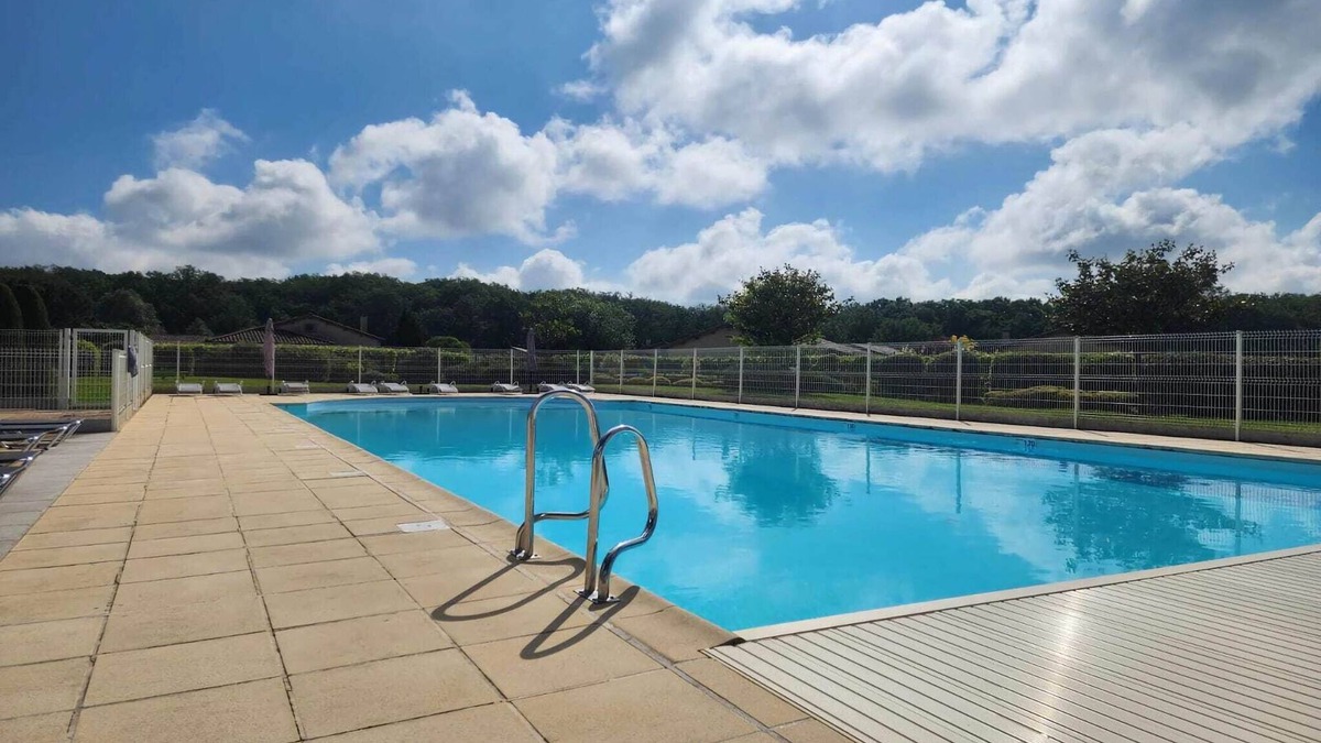 Bagnault House | Villa in Les Forges near Golf Course