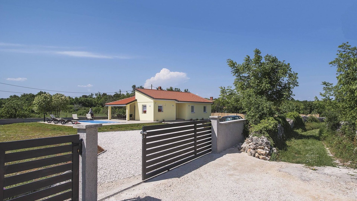 Filipana Villa | Villa in Marcana with Pool and Adriatic Views