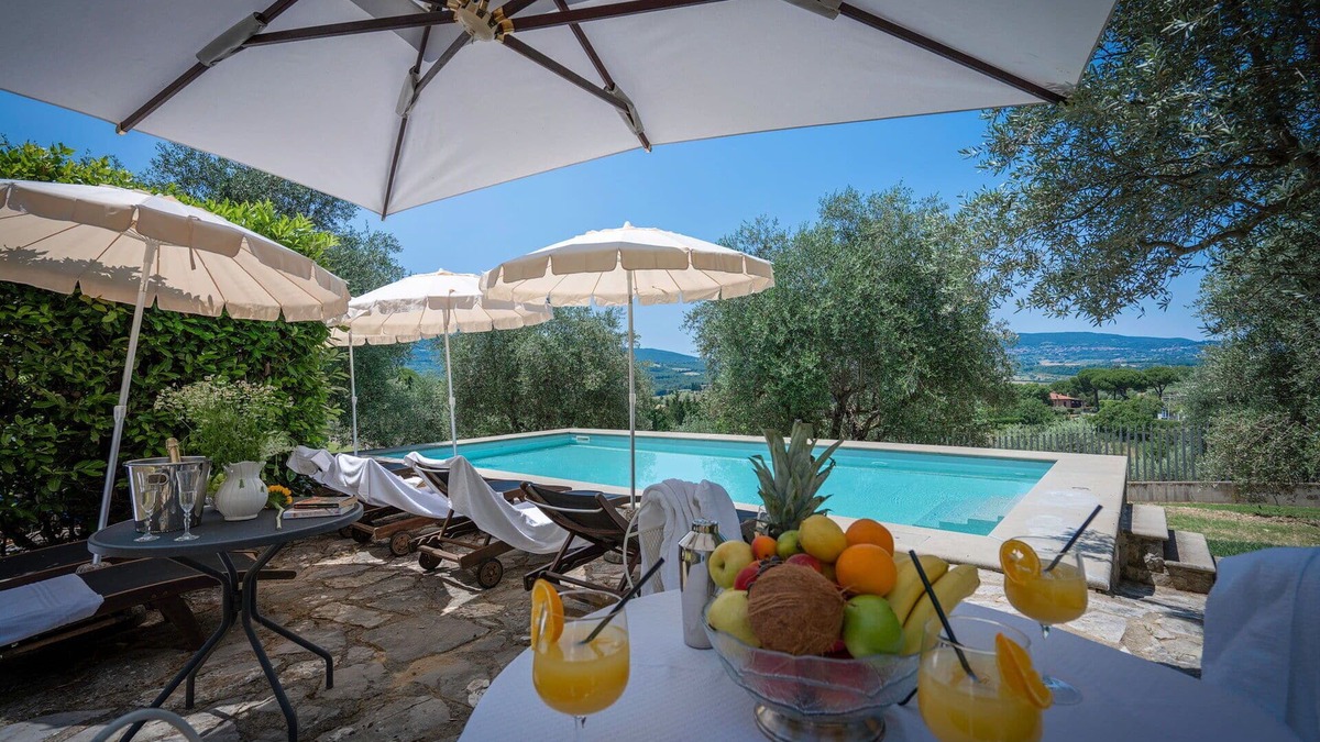 Chiusi Villa | Villa in Montepulciano with 6 bedrooms sleeps 14