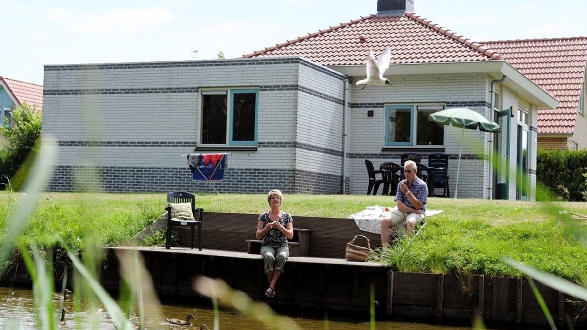 Andijk House | Villa in Netherlands with Private Jetty