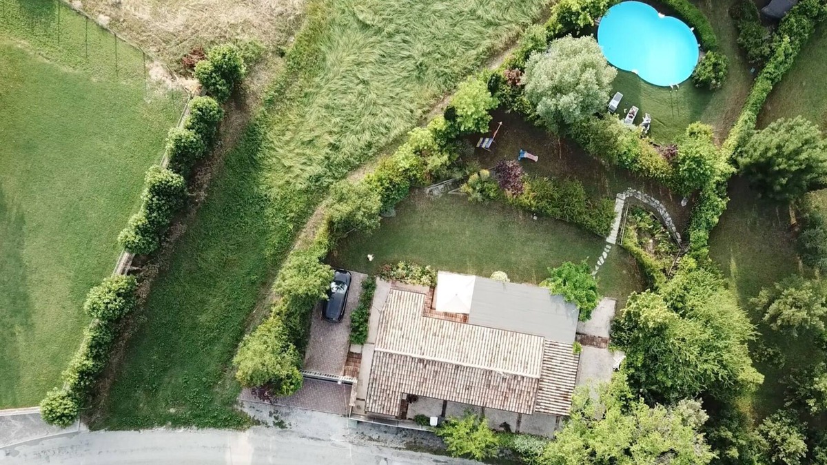 Ostra Villa | Villa in Ostra with 2 bedrooms sleeps 4