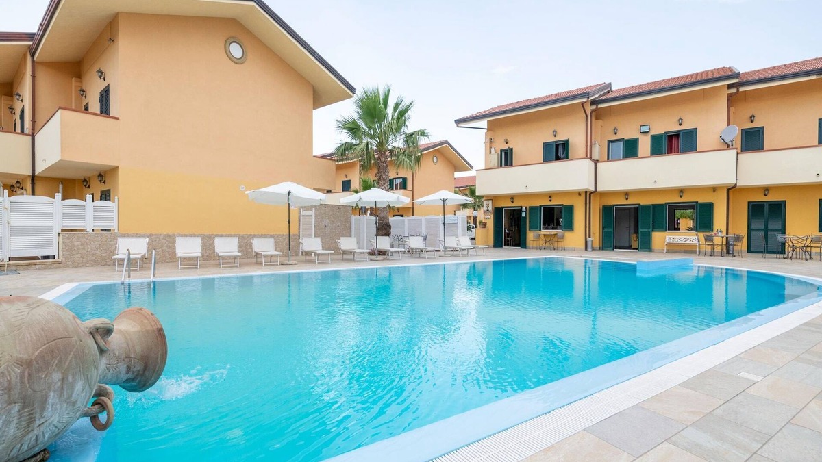 Laura Villa | Villa in Paestum near Golden Sand Beach