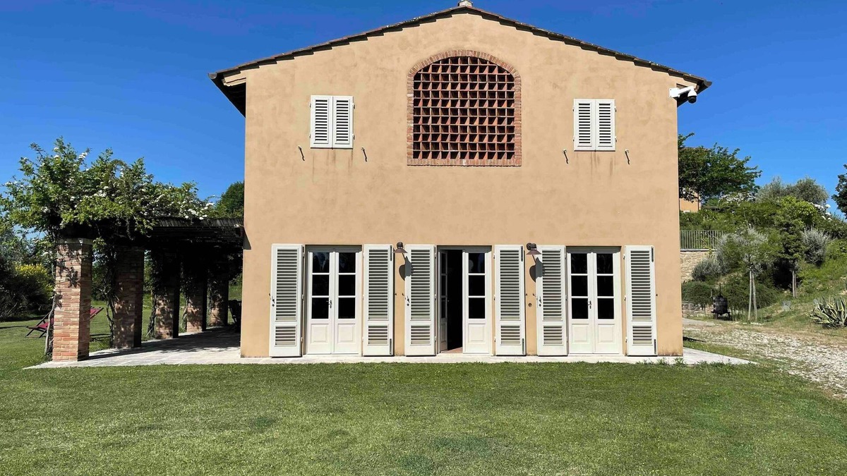 Palaia Villa | Villa in Palaia with stunning views and unique setting, 3 bedrooms (sleep 6)