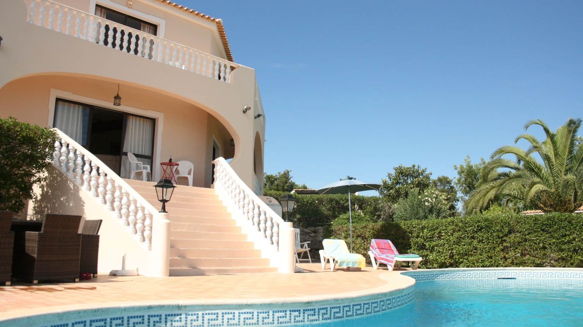 Parragil Villa | Villa in peaceful location, superb views, pool, garden, mini golf and ping pong