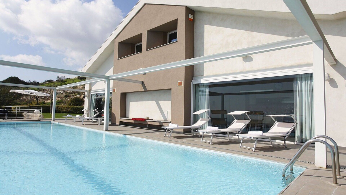 Contrada Cimilla Villa | Villa in Poggio Del Sole with 5 bedrooms sleeps 11