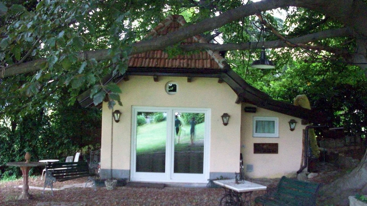 Ameno Cottage | Villa in private park on Lake Orta