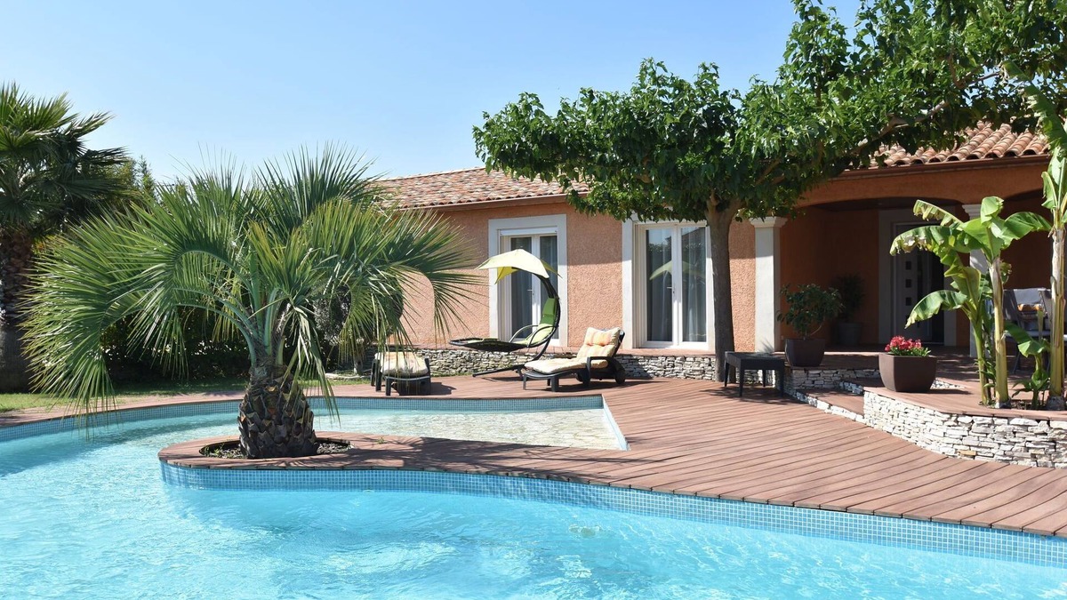 Rodilhan Villa | Villa in Rodilhan with Private Heated Pool