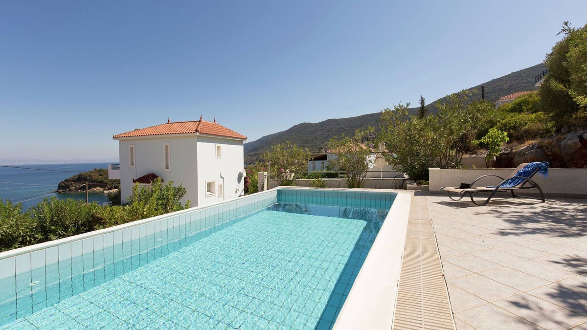 Samos Town Villa | Villa in Samos near Aghia Paraskevi Beach
