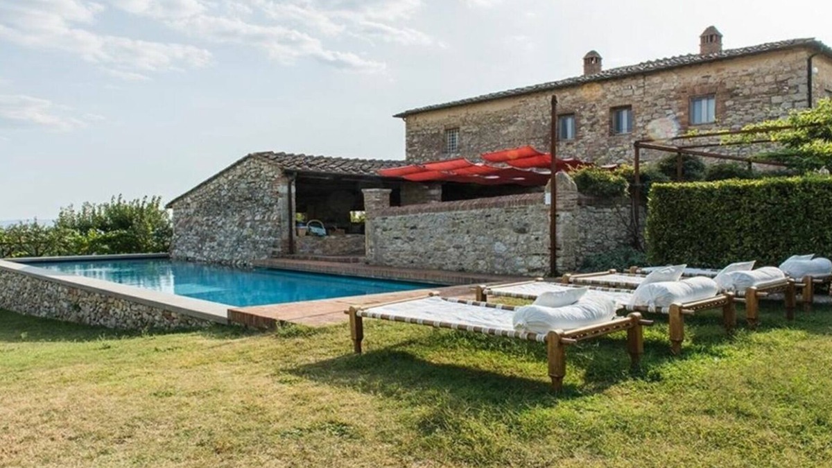 San Giovanni A Cerreto Villa | Villa in San Giovanni with 8 bedrooms sleeps 14