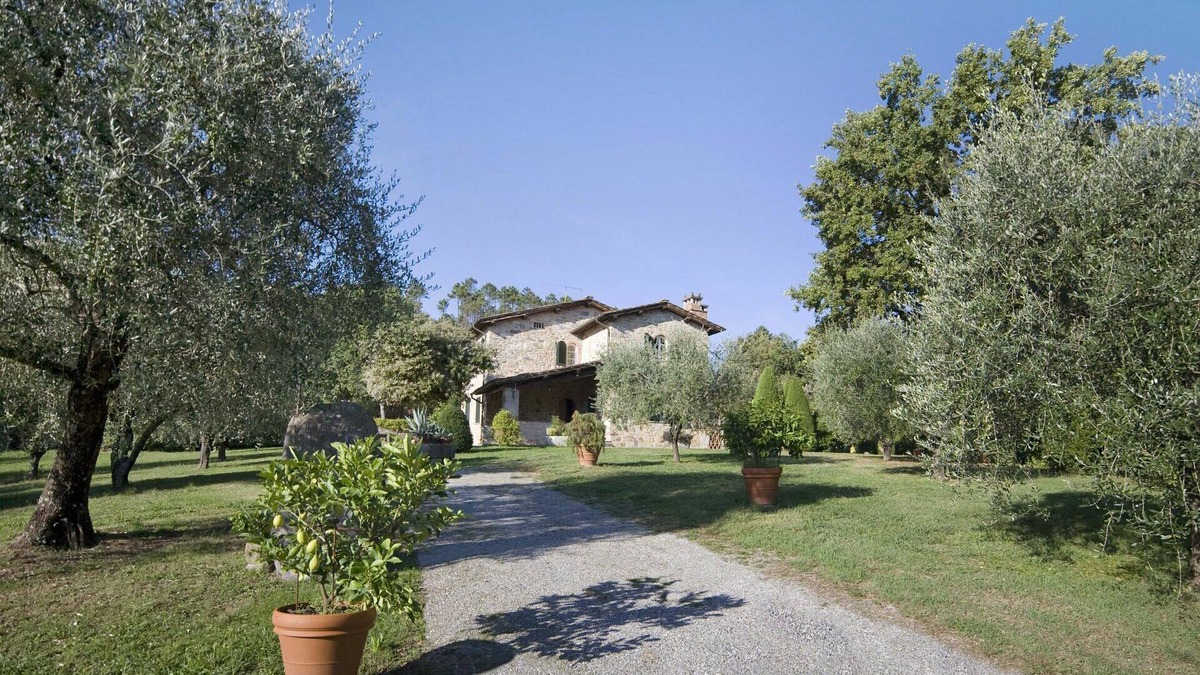 SantʼAndrea di Compito Villa | Villa in San Leonardo with 4 bedrooms sleeps 7