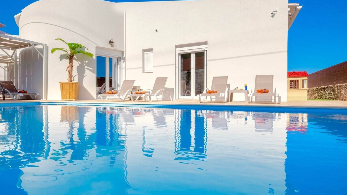 Skaleta Villa | Villa in Skaleta with Private Pool & Beach Access