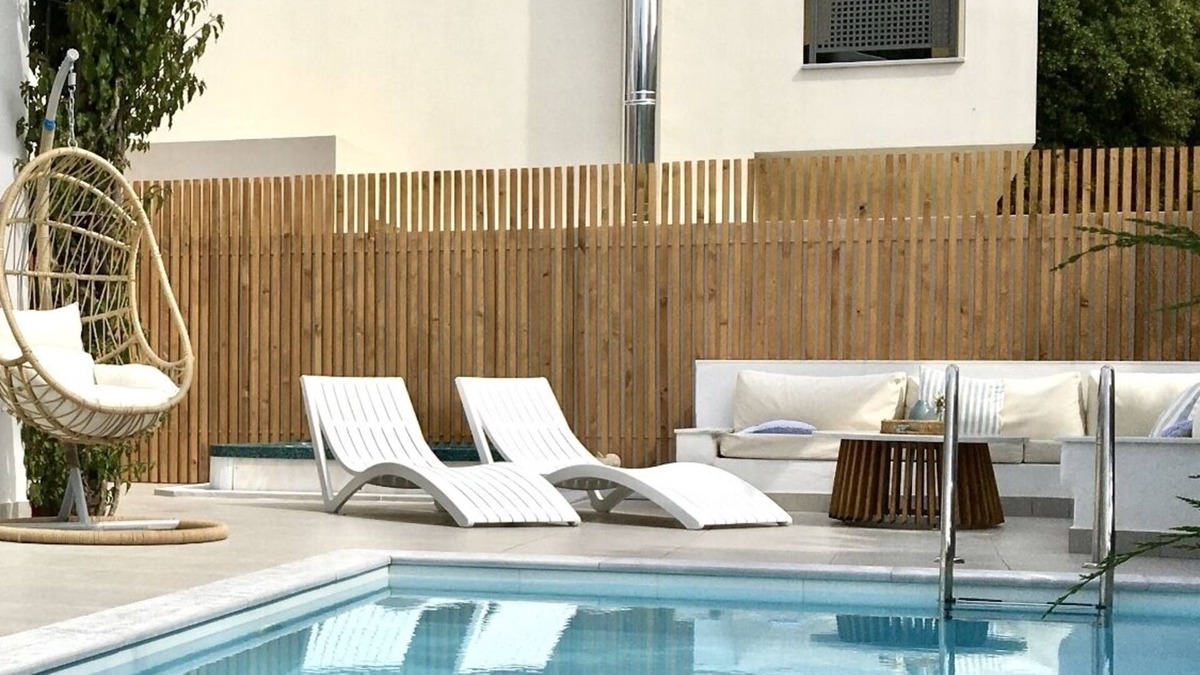 Skiathos Town Villa | VILLA IN SKIATHOS TOWN WITH PRIVATE POOL AND JACUZZI