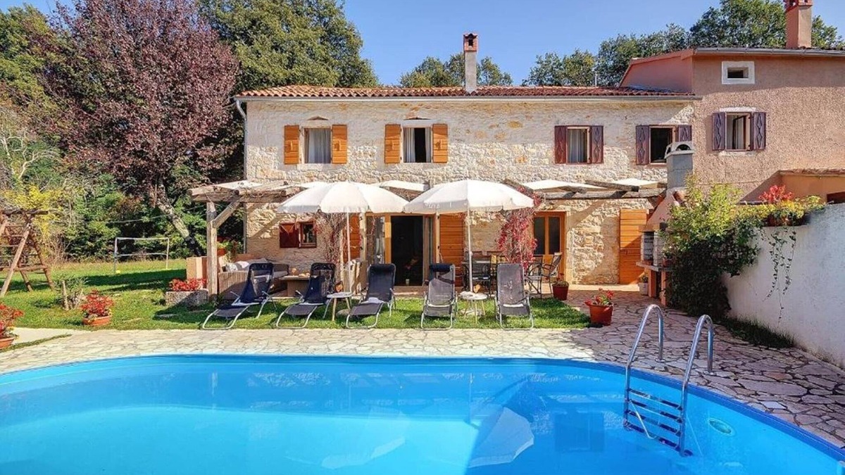 Gracisce Villa | Villa in Žminj with Private Pool and Nature