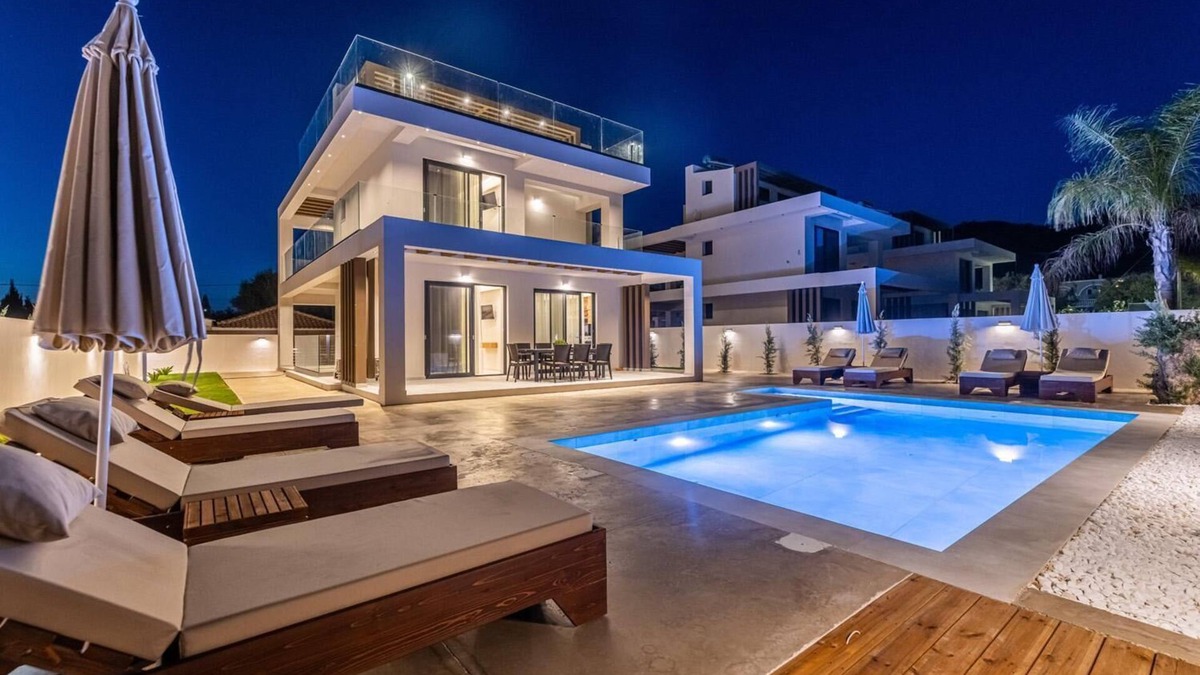 Kalamaki Villa | Villa Infinity Theo - Four Bedroom Villa, Sleeps 8