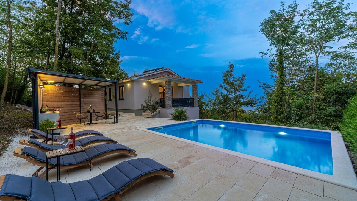 Pican Villa | Villa InSa