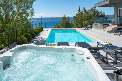 Mimice Villa | Villa Iponi