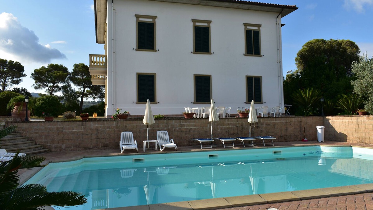 Pomaia Villa | Villa Irene, 10 bedrooms and private pool near Castiglioncello