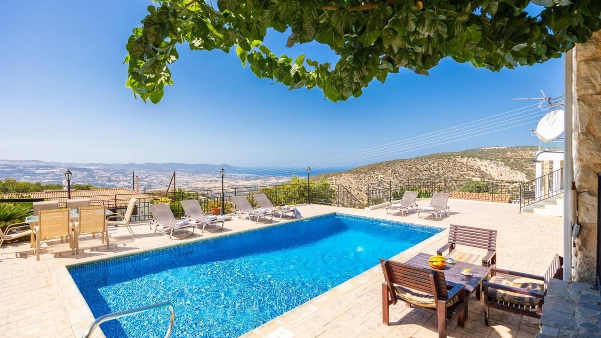 Peristerona Villa | Villa Irene Palace - Five Bedroom Villa, Sleeps 11