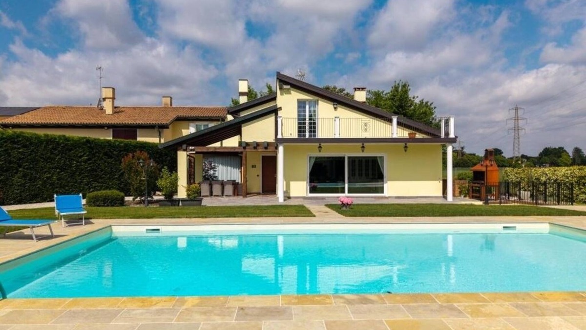 Pagnano Villa | Villa Isabel - Charming near Venice