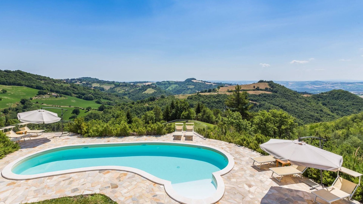 Montefelcino Villa | Villa Ise with pool and magnificent view in Montefelcino, 25 km from the beaches of Fano and Pesaro