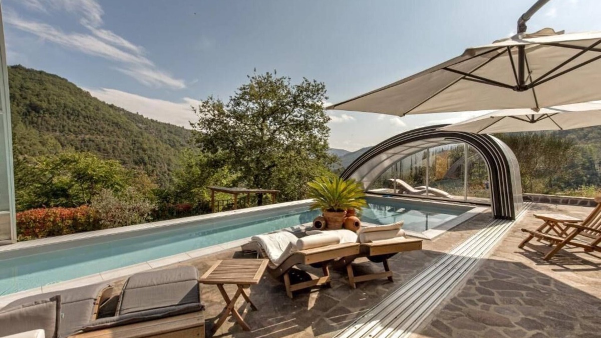 Castel San Niccolo Villa | Villa DeiMori LaMassa Exclusive use heated pool