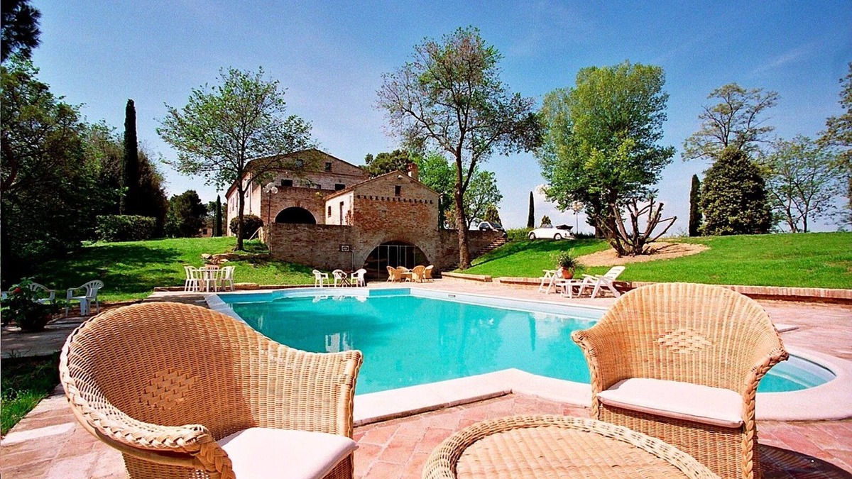 Rupoli Villa | Villa Montemaggiore in Colli al Metauro , Marche