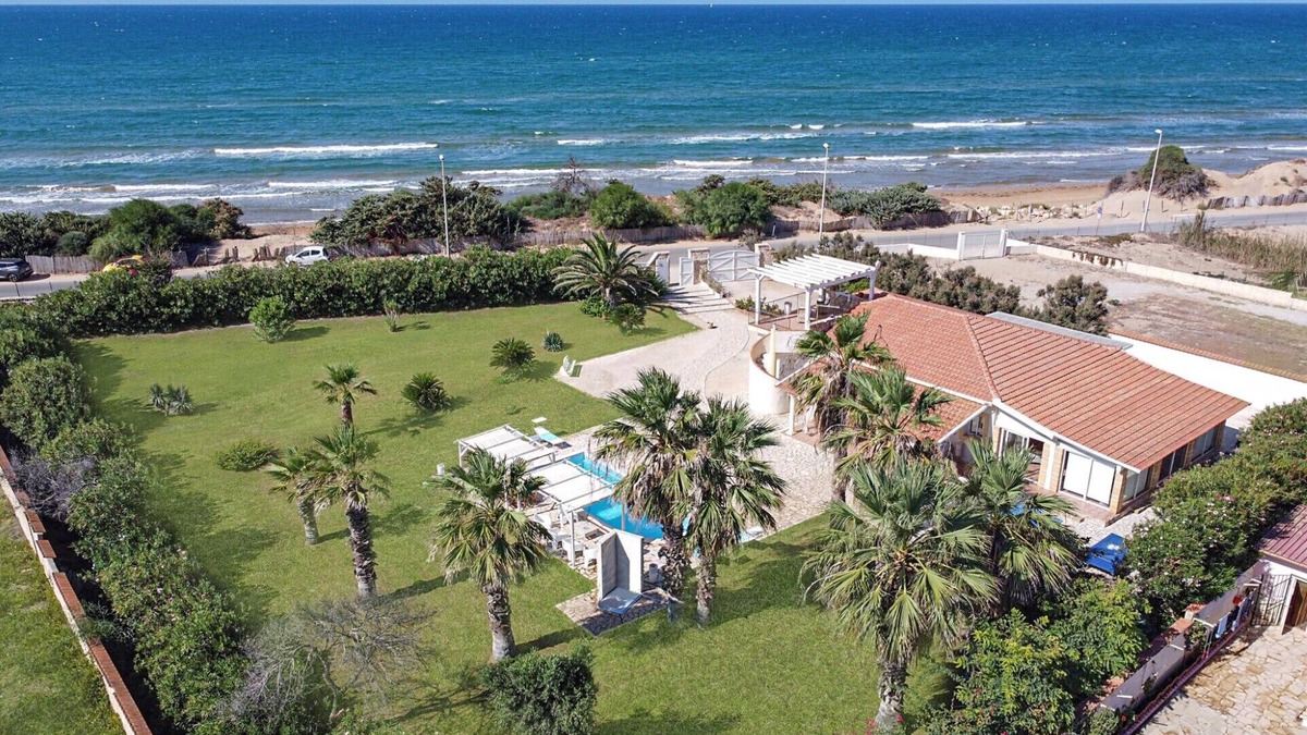 Santa Maria del Focallo Villa | Villa Clara Ispica by Villa Plus