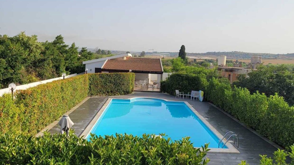 Santa Maria del Focallo Villa | Villa with Pool and Whirlpool