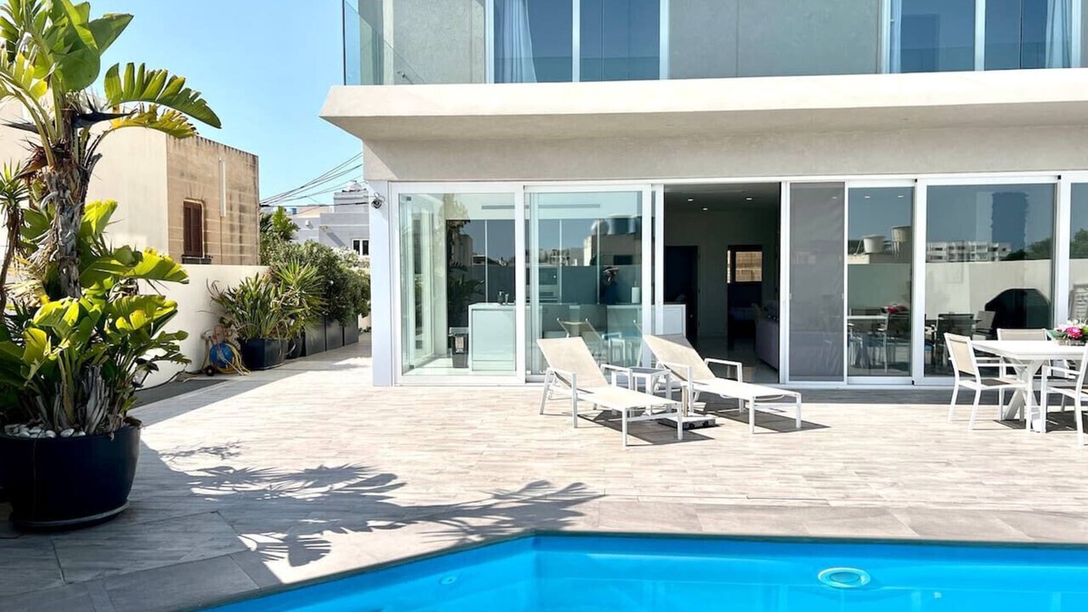 Tal-Ghoqod Villa | Villa Ixoria with Private Pools by ArcoBnb