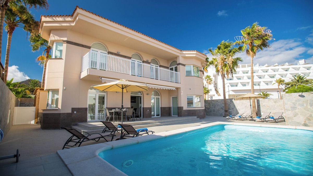 Solana del Matorral Apartment | Villa Jandia Modern New Apartment Morro Jable, Private Heated Pool, Free Parking
